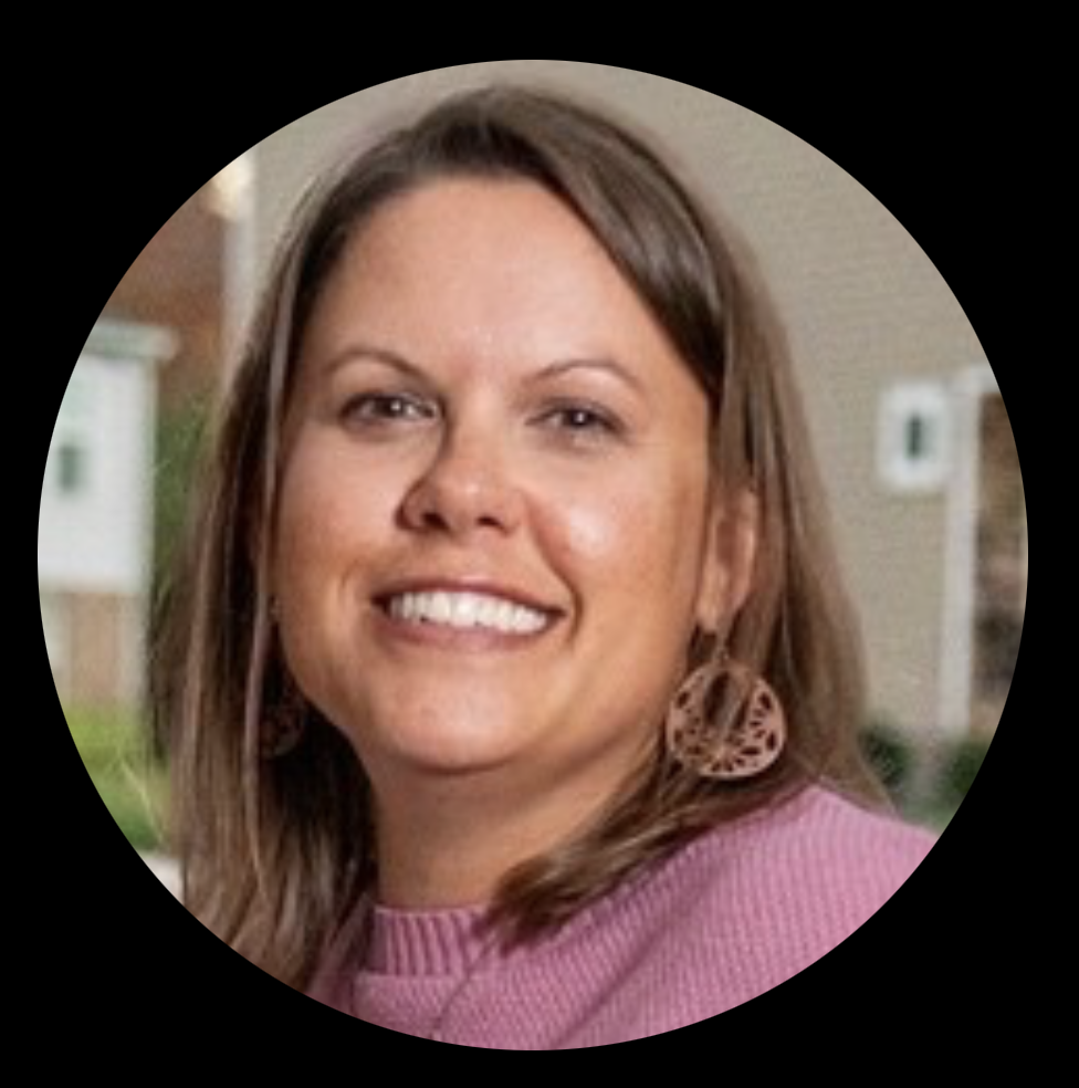 Kate Schultz headshot